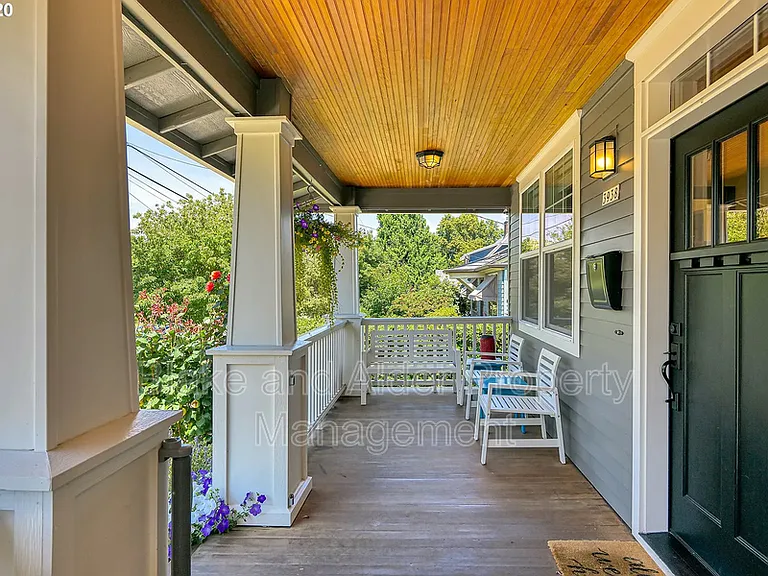 3938 NE 66th Ave — Photo 4