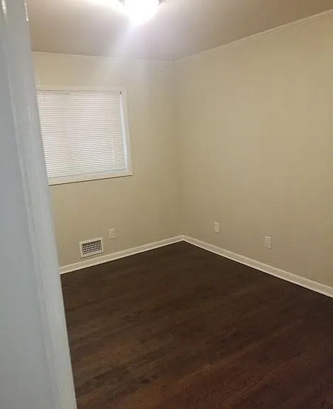 2635 Williamsburg Dr — Photo 9