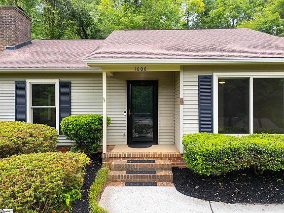 2nd image of 1606 Winding Way