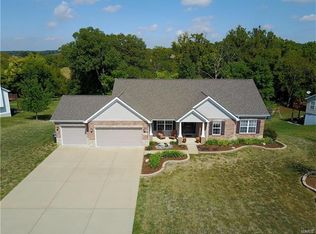 627 Autumn Rise Ln, Columbia, IL 62236