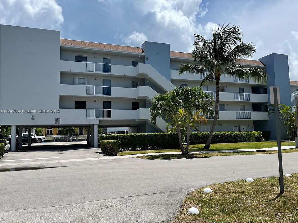 1st image of 3868 NE 169th St APT 101