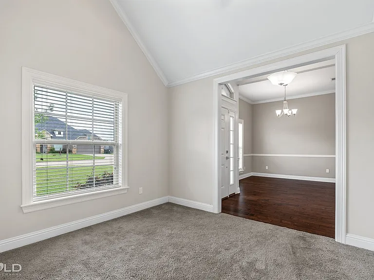 619 Labarre Ln — Photo 28