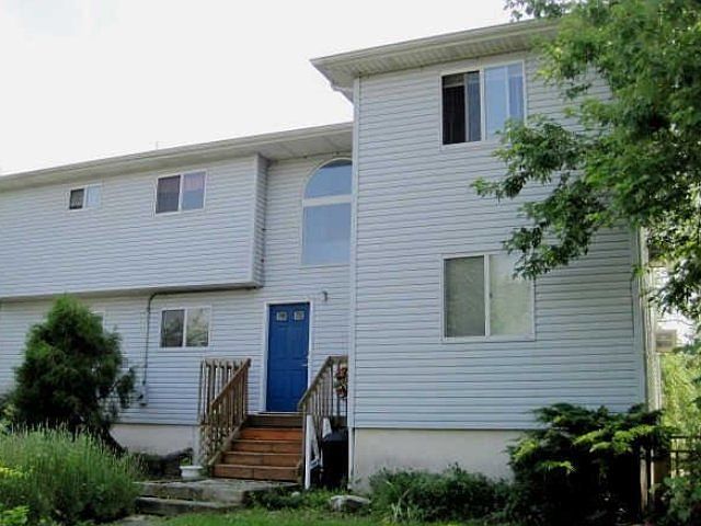 1st image of 3730 Island Pl