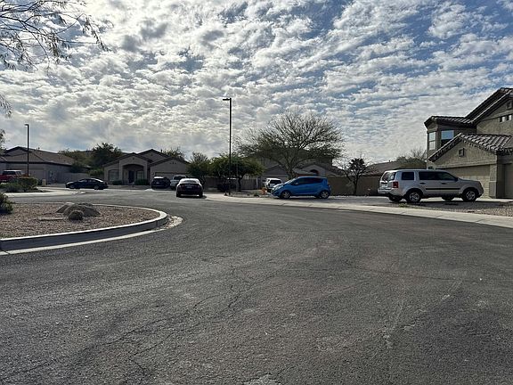 4th image of 9436 S 182nd Ln