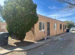 119 Charleston St SE, Albuquerque, NM 87108