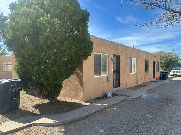 119 Charleston St SE, Albuquerque, NM 87108