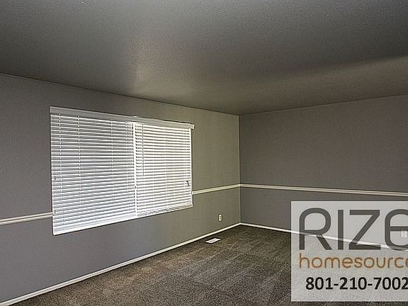 4th image of 827 N Morton Dr