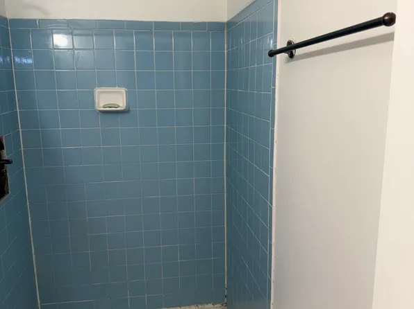 V6 Avon Dr, East Windsor, NJ