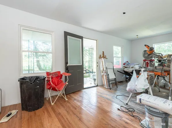 1260 W Cedar Bluff Rd, Bloomington, IN 47403