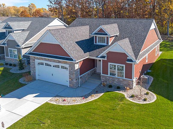 2nd image of 12751 Creekside Dr