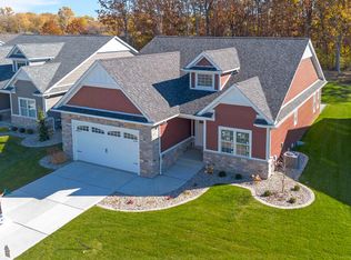 12701 Creekside Dr, Cedar Lake, IN 46303