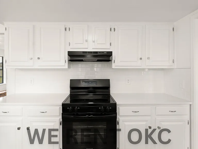 3611 Wynn Cir — Photo 12