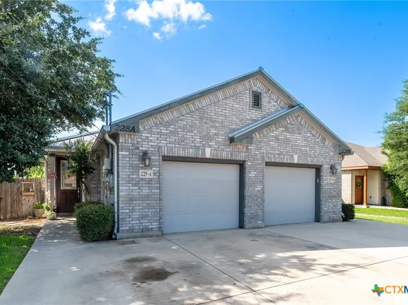 225 Anne Louise Dr, New Braunfels, TX 78130