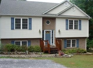 2157 Sunburst Rd, Evington, VA 24550