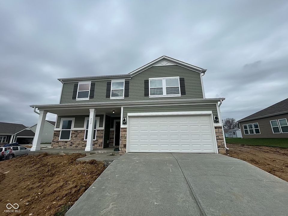 1st image of 202 Maggie Ln