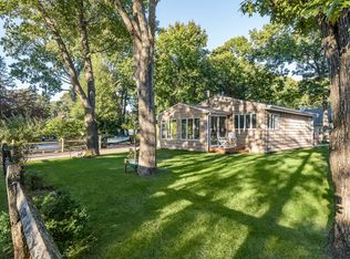 16 Birch St, Sag Harbor, NY 11963