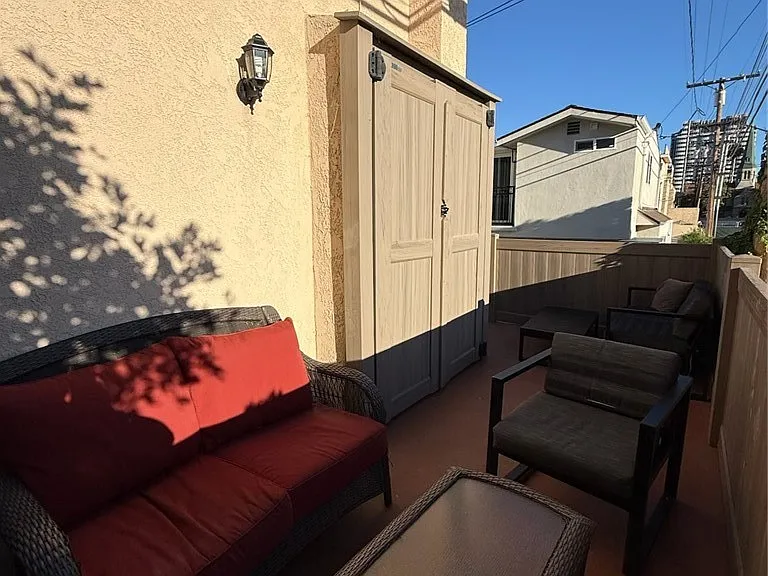 1137 N Maryland Ave #5 — Photo 16