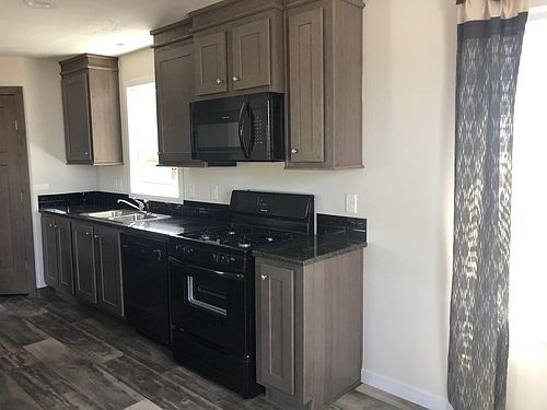 2nd image of 804 23rd St NW