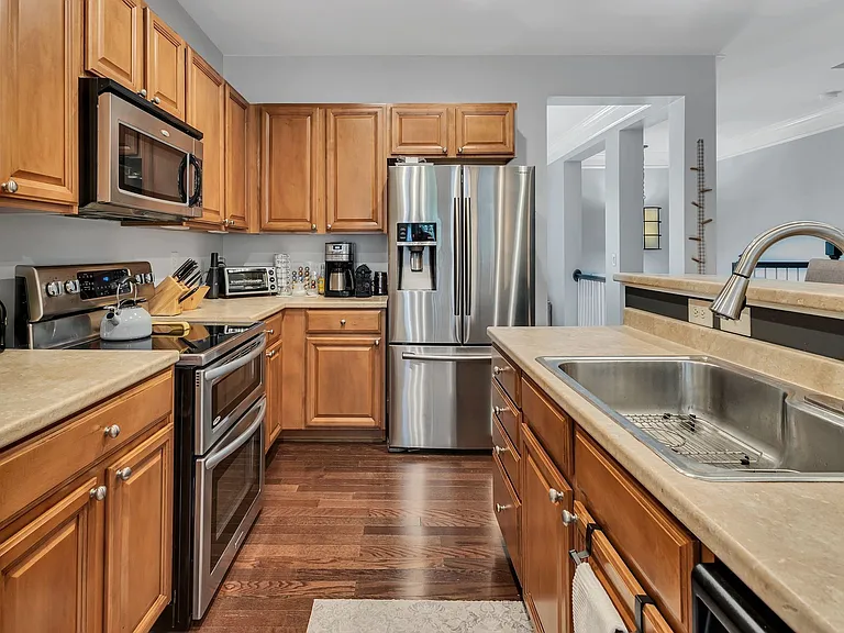 1077 Woodbury Falls Dr — Photo 11