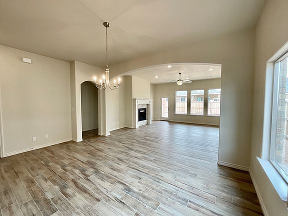 5th image of 5403 Lamont Ave