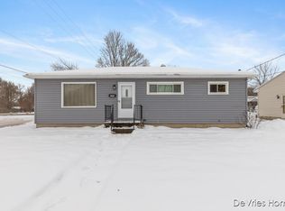 4191 Oriole Ave SW, Wyoming, MI 49509