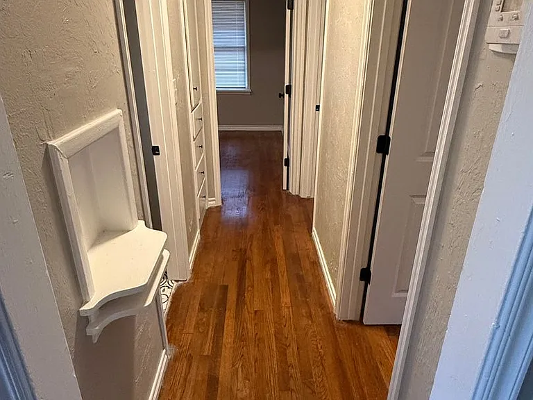 5609 S Rockwood Ave — Photo 9