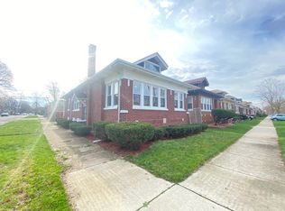 8101 S Oglesby Ave, Chicago, IL