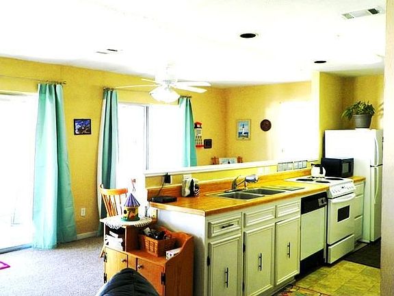 4th image of 2161 Lakeview Dr