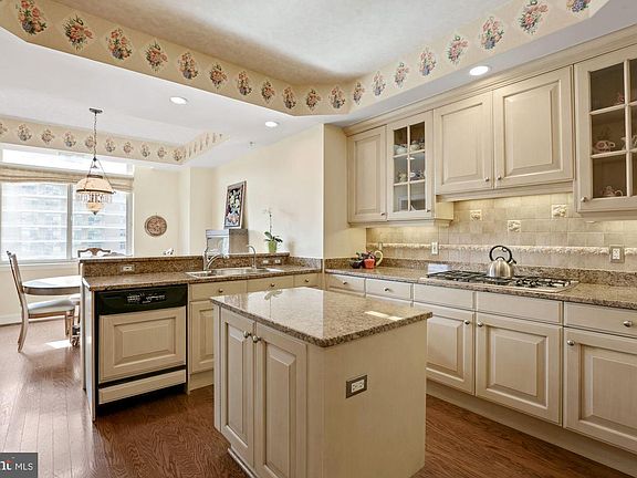 4th image of 5630 Wisconsin Ave APT 703