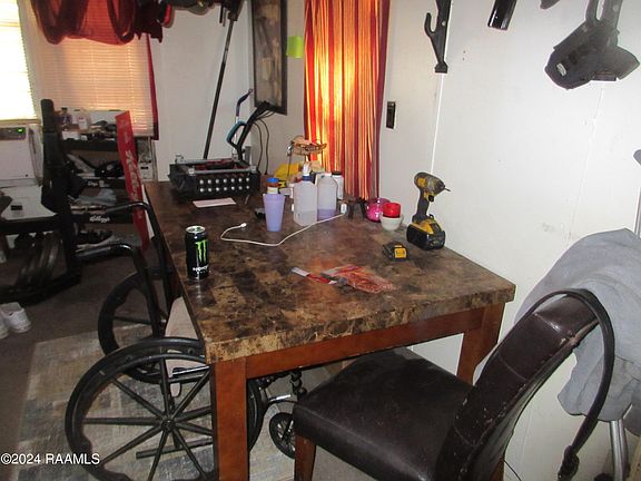 4th image of 1526 Kimley Ave
