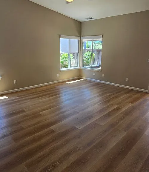 218 Red River Dr — Photo 16
