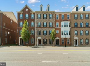 9587 Center St, Manassas, VA 20110