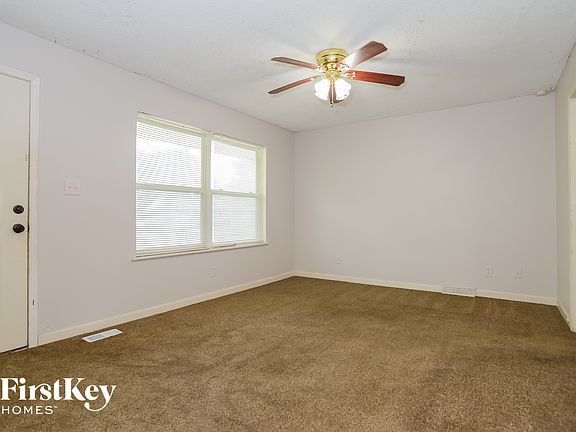 4th image of 4310 Ditzler Ave