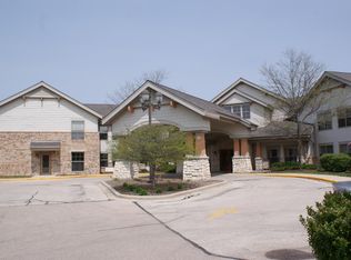 W176N9430 Rivercrest Dr #114, Menomonee Falls, WI 53051