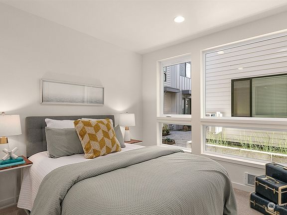 4th image of 8035 B Mary Avenue NW