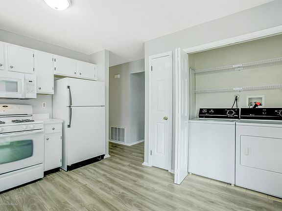 5th image of 91 Farnworth Clos #1000