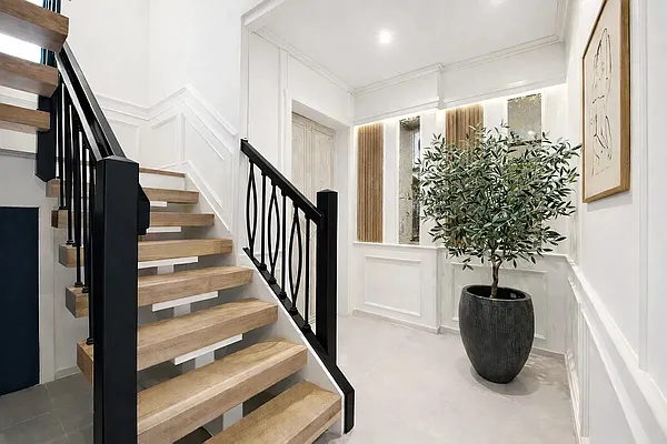 Entry / hallway, photo 1