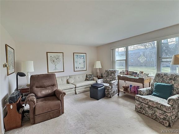 4th image of 61 Old Lyme Dr APT 1