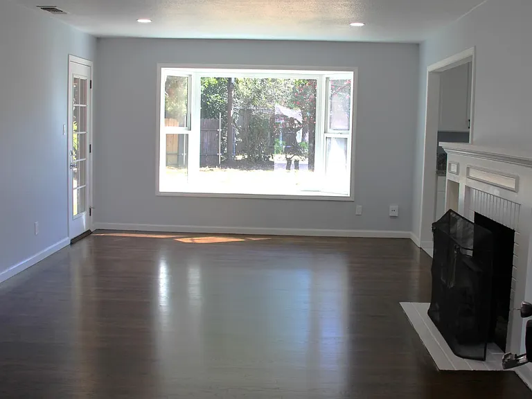 5399 Whittier Dr — Photo 7