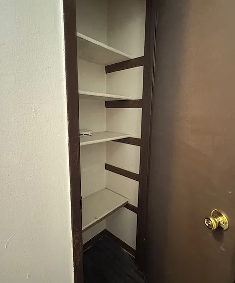 111 Park View Ct #8 — Photo 4