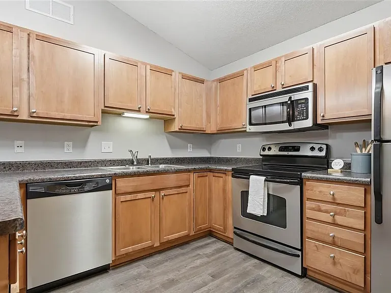 880 Rachael St #301 — Photo 22