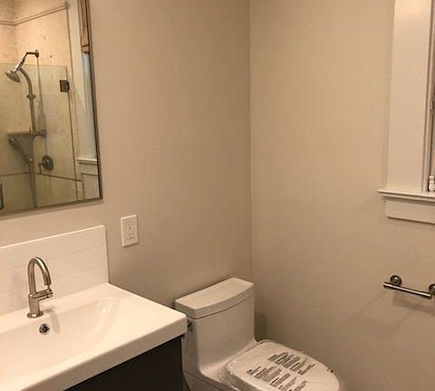 En suite bathroom