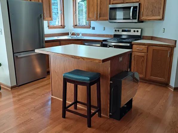 6109 Canton Dr Unit B, Saginaw, MI 48603