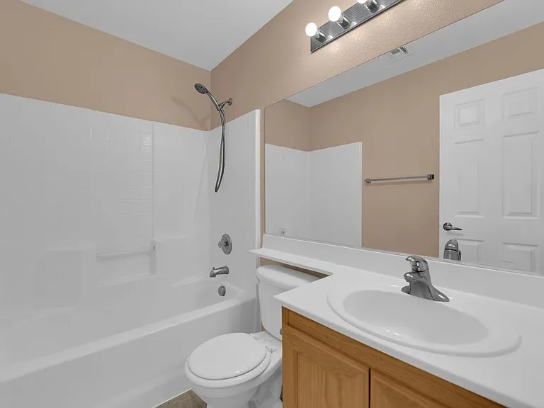 7330 Phlox Rd — Photo 18