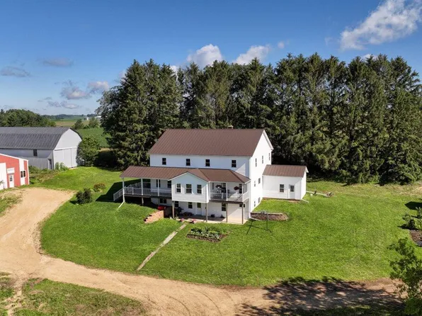 E9002A Buros LANE, Westby, WI 54667