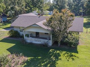 1402 N Navajo St, Chouteau, OK 74337