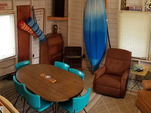 Garage/3 season room