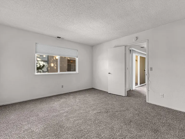 2300 Dickerson Rd #42 — Photo 12