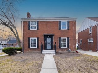 16703 Archdale St, Detroit, MI 48235