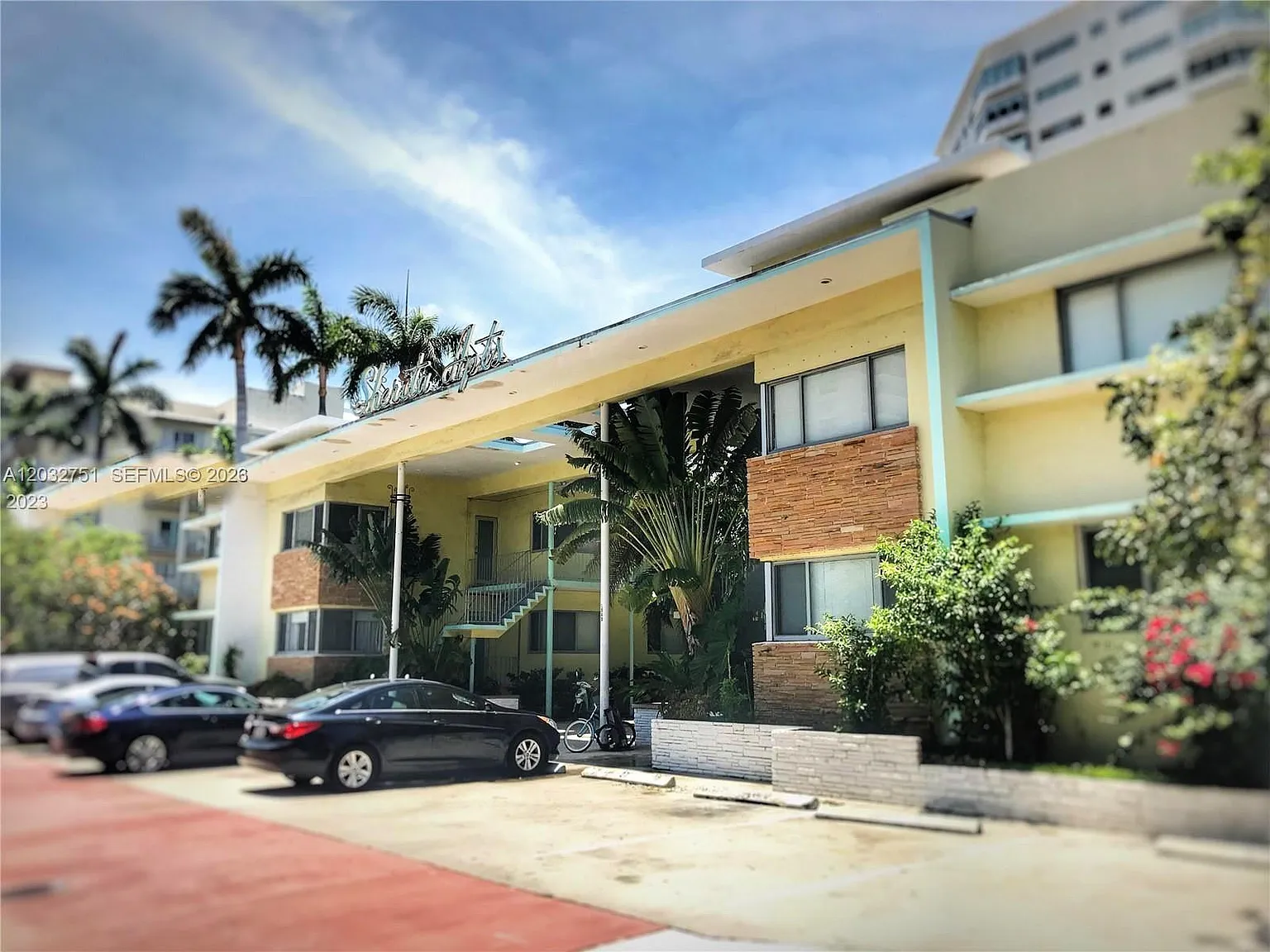Sherita Condo — Photo 1